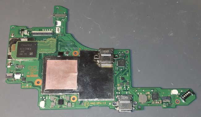 Nintendo Switch neuzlādējas — USB Type-C ligzdas nomaiņa Rīgā